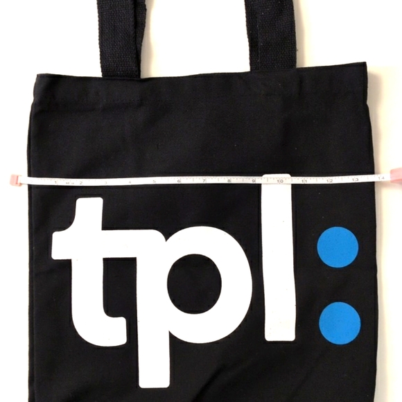 Limited Edition Toronto Public Library Tote Bag!! - Picture 8 of 9